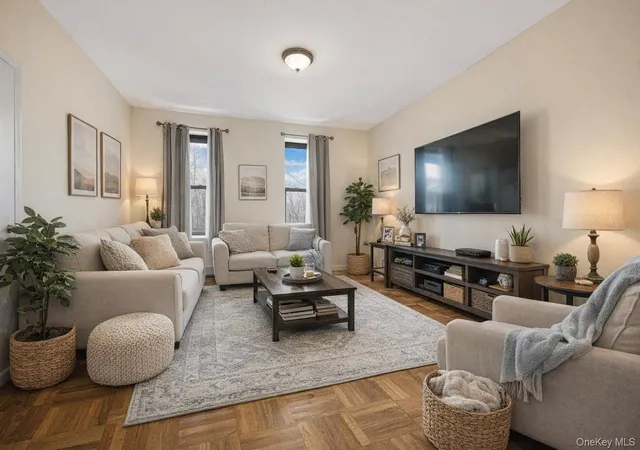 Listing Photo 5 - Condo for sale in building located at 2445 Southern Blvd, Bronx, NY 10458