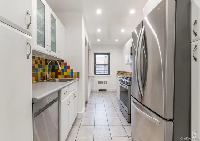 2nd image of 34-10 94Th St #6G, Jackson Heights, NY 11372 | MLS# 950987