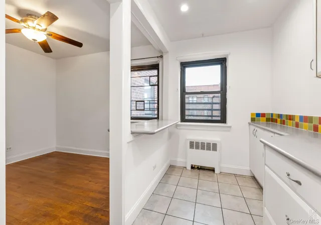 4th image of 34-10 94Th St #6G, Jackson Heights, NY 11372 | MLS# 950987