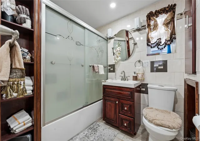 4th image of 10480 113Th St, South Richmond Hill, NY 11419 | MLS# 950994