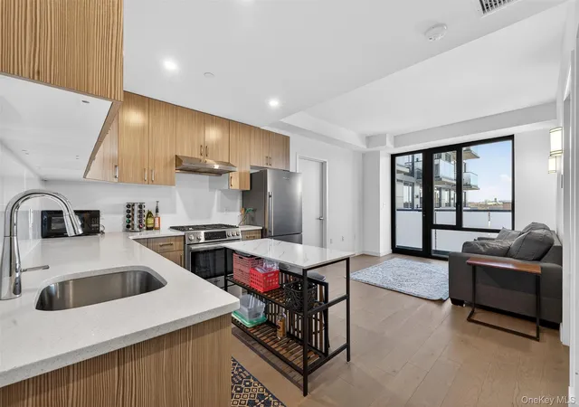 Listing Photo 4 - Condo for sale in Justice Avenue Tower located at 8808 Justice Ave, New York, NY 11373 - Unit #6G