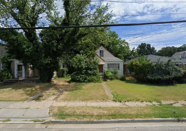 1st image of 408 Vincent Ave, Hempstead, NY 11563 | MLS# 951414