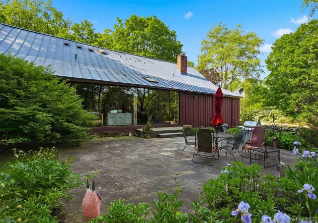 3rd image of 101 Drake Rd, Pleasant Valley, NY 12569 | MLS# 951502