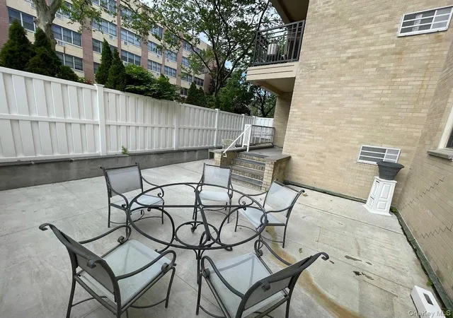 Homes for sale in White Plains, NY | 12 Old Mamaroneck Road, White Plains, NY 10605 | Houzeo