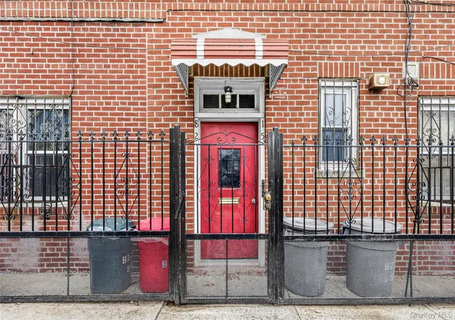 Photo 2 of Single family home for sale at 82 15 91 Avenue, Woodhaven, NY 11421 | MLS# 951693 | Listing updated on 2026-07-10