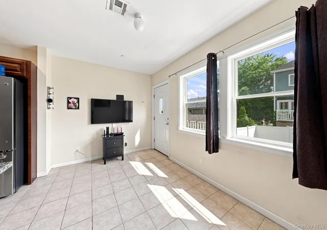 Photo 3 of Single family home for sale at 120 E 6th Road, New York, NY 11693 | MLS# 951881 | Listing updated on 2026-07-29