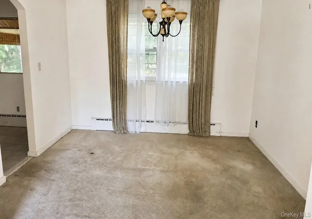 5th image of 9 Sheep Pasture Ln, Huntington, NY 11743 | MLS# 952138