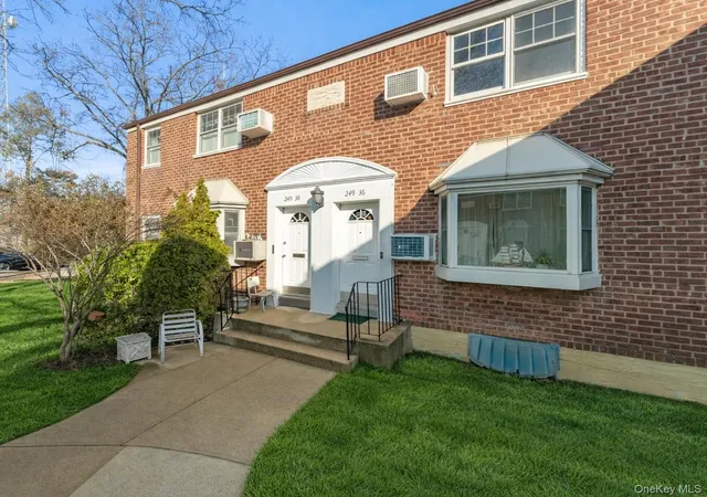 Homes for sale in New York, NY | 249 36 63rd Avenue, New York, NY 11362 | Houzeo