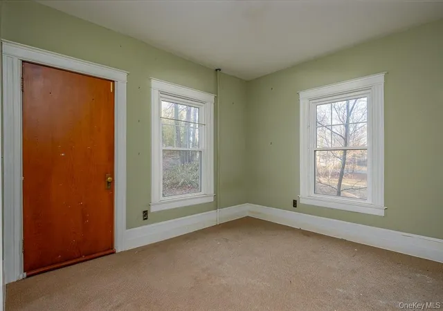 Photo 4 of Single family home for sale at 102 W Wiley St, Maybrook, NY 12543 | MLS# 952456 | Listing updated on 2026-09-04