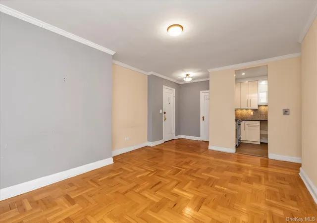 4th image of 48-35 43Rd St, New York, NY 11377
