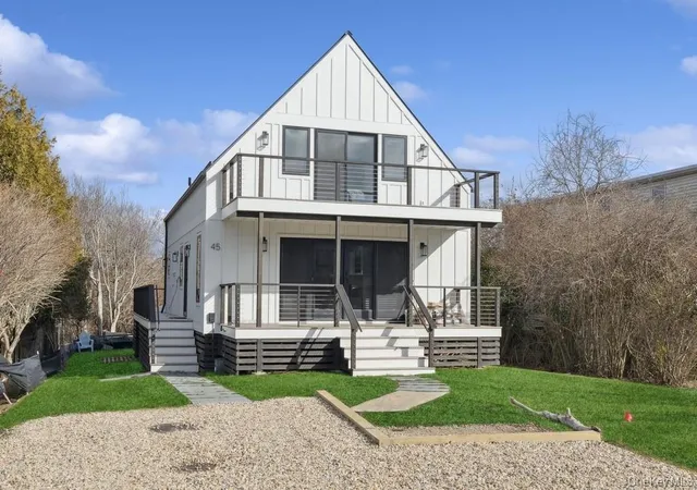 Photo 2 of Single family home for sale at 45 Ditch Plains Rd, East Hampton, NY 11954 | MLS# 952737 | Listing updated on 2026-09-05