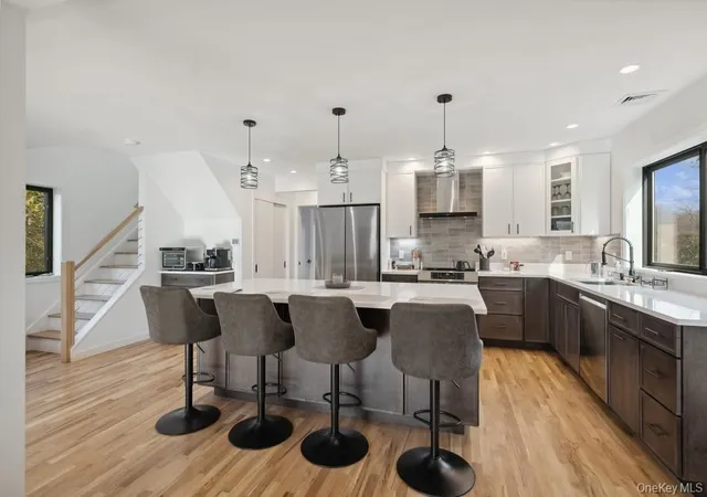 Photo 3 of Single family home for sale at 45 Ditch Plains Rd, East Hampton, NY 11954 | MLS# 952737 | Listing updated on 2026-09-05