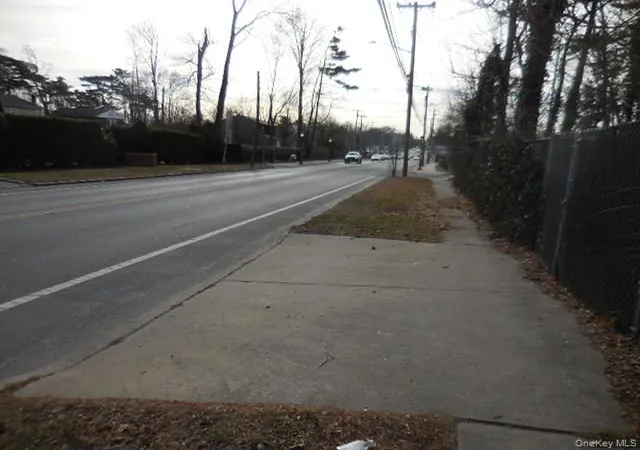 4th image of 20 Washington Ave, Islip, NY 11717 | MLS# 952842