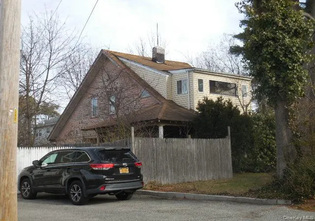 8th image of 20 Washington Ave, Islip, NY 11717 | MLS# 952842
