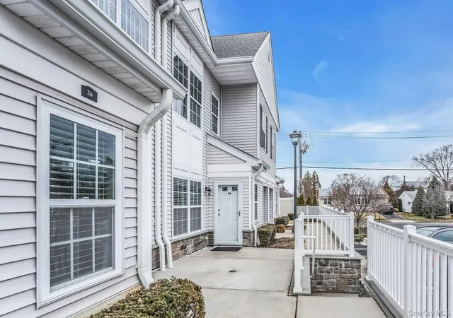 2nd image of 28 Spring Dr, Hempstead, NY 11783 | MLS# 952881