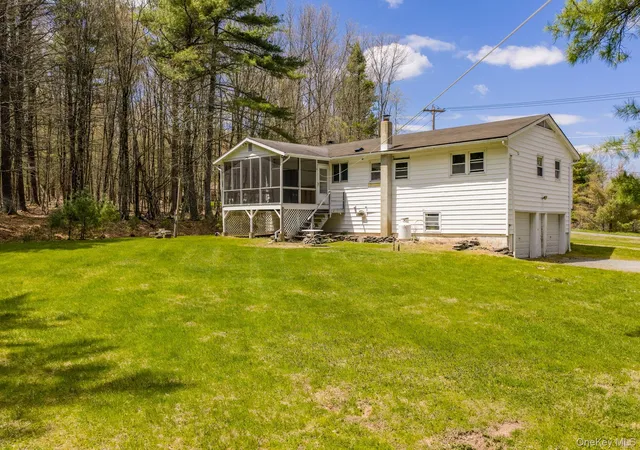 Homes for sale in Highland, NY | 87 Airport Rd, Highland, NY 12732 | MLS# 952895