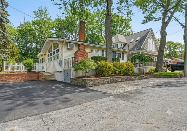 Photo 1 of Single family home for sale at 36 Oak Ln, Riverhead, NY 11792 | MLS# 952927 | Listing updated on 2026-07-27