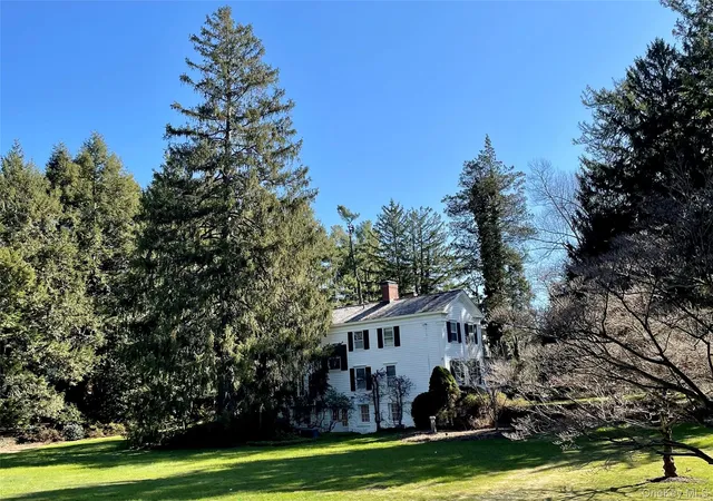 2nd image of 549 Croton Lake Rd, Bedford, NY 10549 | MLS# 953077