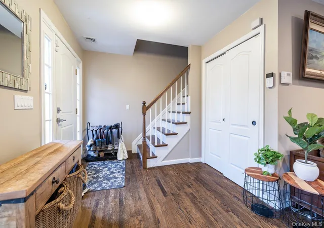 Photo 2 of Sale Pending at 12 Summit St, Brookhaven, NY 11772 | MLS# 953181 | Listing updated on 2026-08-20