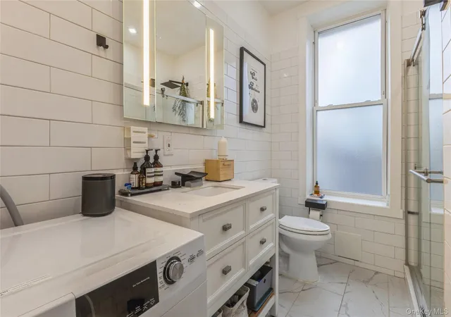 Photo 4 of Sale Pending at 32 Covert St, New York, NY 11207 | MLS# 953197 | Listing updated on 2026-06-13
