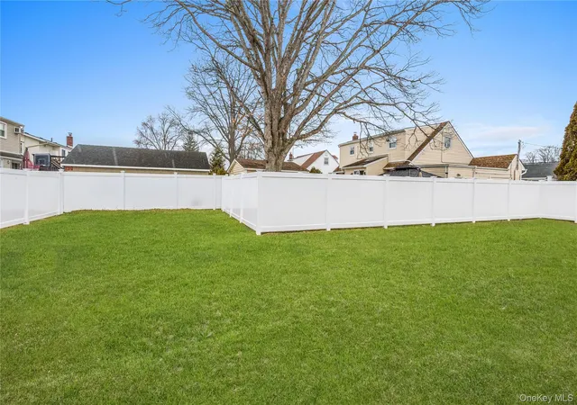 4th image of 961 N Broadway, Massapequa, NY 11758 | MLS# 953210