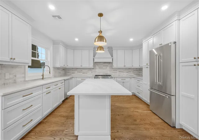 5th image of 961 N Broadway, Massapequa, NY 11758 | MLS# 953210