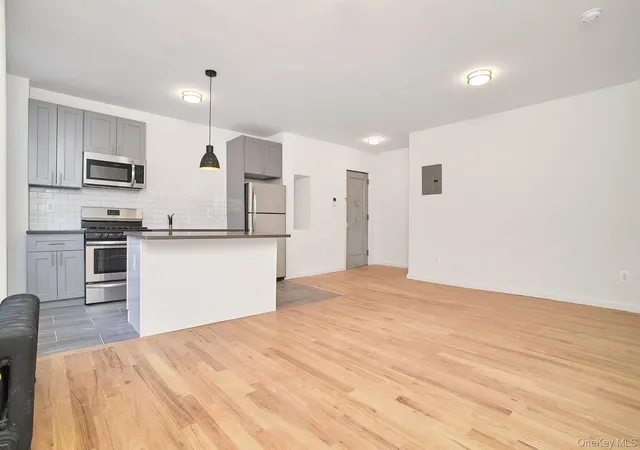 Photo 3 of Multi family home for sale at 1069 Grant Ave, New York, NY 10456 | MLS# 953346 | Listing updated on 2026-08-04