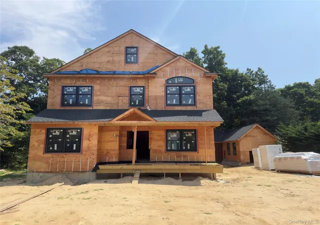 Photo 3 of Single family home for sale at 500 Summer Ln, Southold, NY 11971 | MLS# 953464 | Listing updated on 2026-08-13