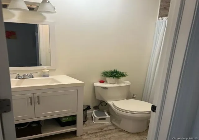 20th image of 204 Beach 102nd St, New York, NY 11694 | MLS# 953654
