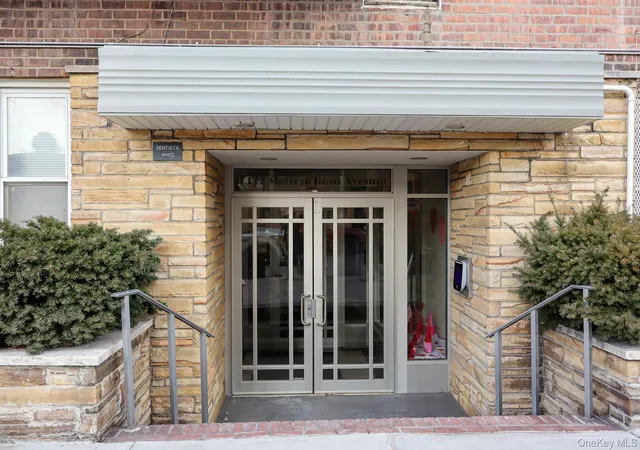 1st image of 1332 Metropolitan Ave #5G, Bronx, NY 10462 | MLS# 953943