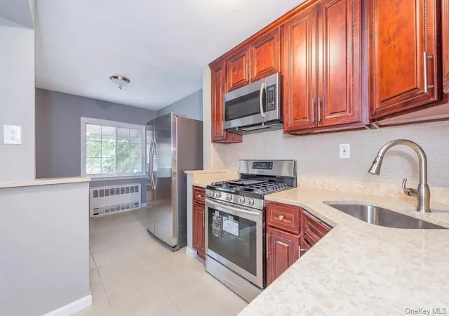 4th image of 3410 Bronxwood Ave, Bronx, NY 10469 | MLS# 954118