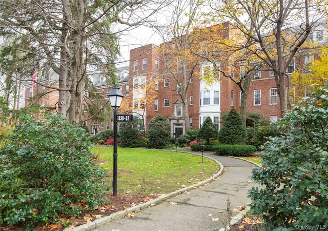 Photo 2 of Condo for sale at 1332 Midland Ave #3F, Bronxville, NY 10708 | MLS# 954331 | Listing updated on 2026-10-02