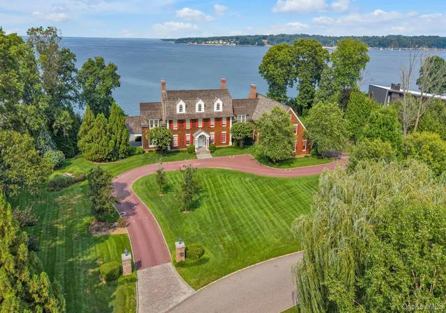 Photo 2 of Single family home for sale at 30 Forest Dr, Port Washington, NY 11050 | MLS# 954528 | Listing updated on 2026-09-23