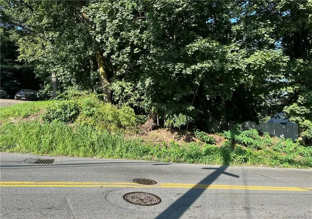 4th image of 10-13-75 Dickinson Ave, Yonkers, NY 10703 | MLS# 954617
