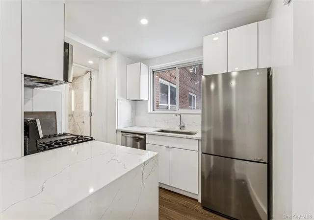3rd image of 7136 110Th St #2F, Forest Hills, NY 11375 | MLS# 954628