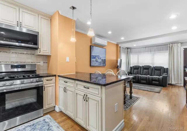 Photo 3 of Sale Pending at 11748 140th Street, New York, NY 11436 | MLS# 954758 | Listing updated on 2026-08-05