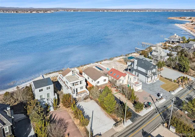 3rd image of 626 Dune Rd, Southampton, NY 11978 | MLS# 954817