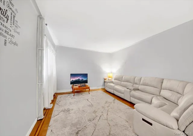 Photo 3 of Condo for sale at 2925 Matthews Ave #5H, Bronx, NY 10467 | MLS# 954824 | Listing updated on 2026-06-16