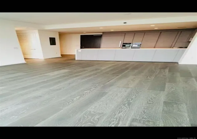 3rd image of 13336 37Th Ave #6F, Flushing, NY 11354 | MLS# 954826