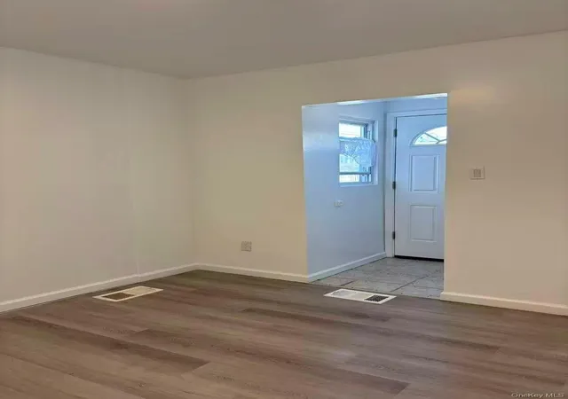 4th image of 439 Newbridge Rd, East Meadow, NY 11554 | MLS# 954893