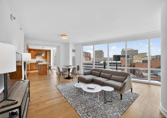 Homes for sale in White Plains, NY | 5 Renaissance Sq #10G, White Plains, NY 10601 | MLS# 954915