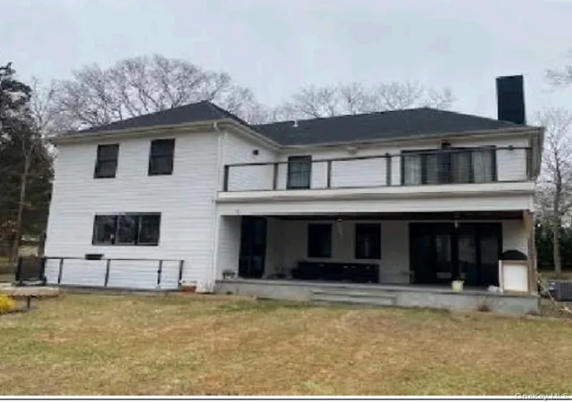 Photo 2 of Single family home for sale at 67 Squiretown Rd, Hampton Bays, NY 11946 | MLS# 954945 | Listing updated on 2026-04-10