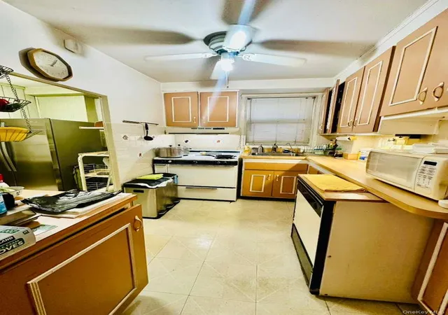 5th image of 97-10 62 Dr #4J, Rego Park, NY 11374 | MLS# 954954