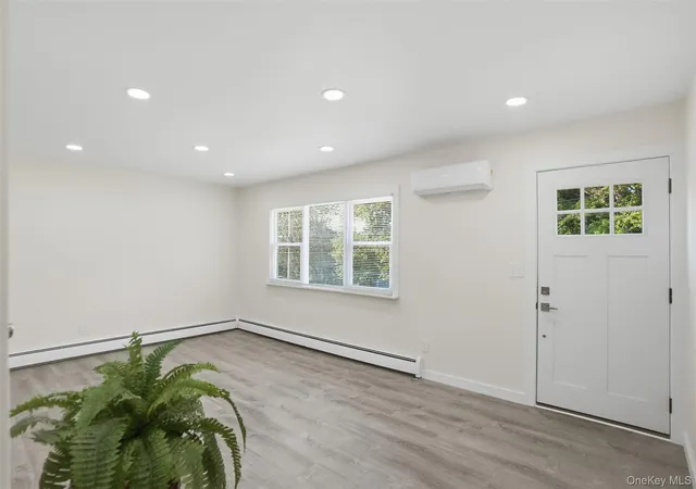 3rd image of 22 W Marshall Dr, Hyde Park, NY 12601 | MLS# 955108