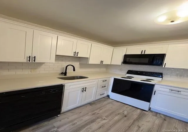 Photo 3 of Sale Pending at 4 Scarborough Ln #B, Wappinger, NY 12590 | MLS# 955221 | Listing updated on 2026-08-05