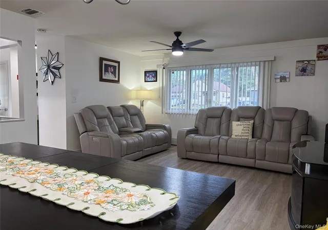Photo 2 of Single family home for sale at 31 Brushwood Dr, Brookhaven, NY 11967 | MLS# 955296 | Listing updated on 2026-09-13