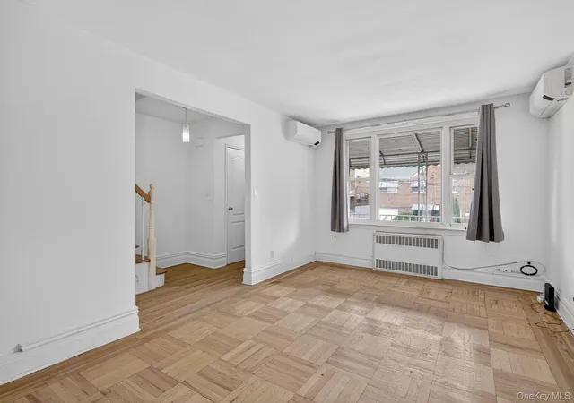 Photo 4 of Sale Pending at 4817 Wilder Ave, Bronx, NY 10470 | MLS# 955349 | Listing updated on 2026-05-11