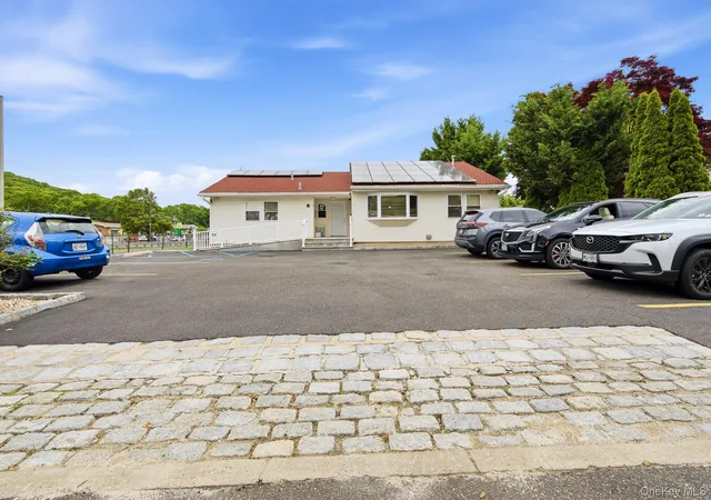 Photo 1 of Mansion for sale at 1 Arrowood Ln, Melville, NY 11747 | MLS# 955356 | Listing updated on 2026-06-20