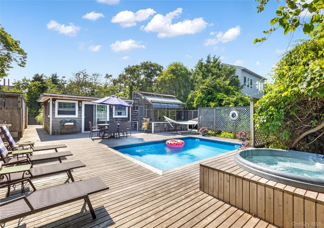 Photo 1 of Single family home for sale at 92 Teal Walk, Sayville, NY 11782 | MLS# 955414 | Listing updated on 2026-08-10