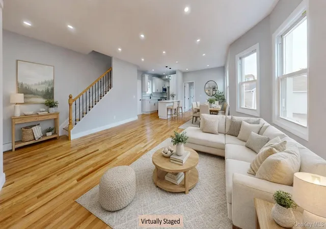 Photo 4 of Single family home for sale at 136-11 Brookville Blvd, New York, NY 11422 | MLS# 955455 | Listing updated on 2026-09-13
